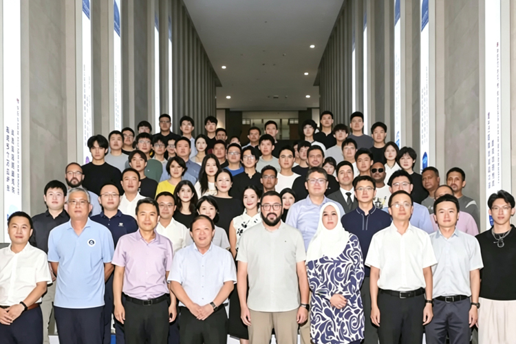首届中(阿)阿港口和近海工程绿色低碳技术国际学术交流会在天津举办.jpg